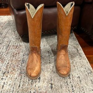 Dingo Tan Heeled Boots